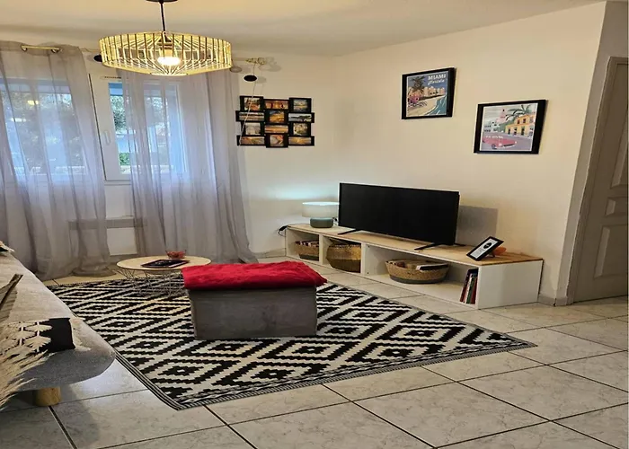Climatisee Avec Piscine Et Jardin A 300m Des Marches Et Commerces, Proche Plage. - Fr-1-782-56 Villa Le Barcarès